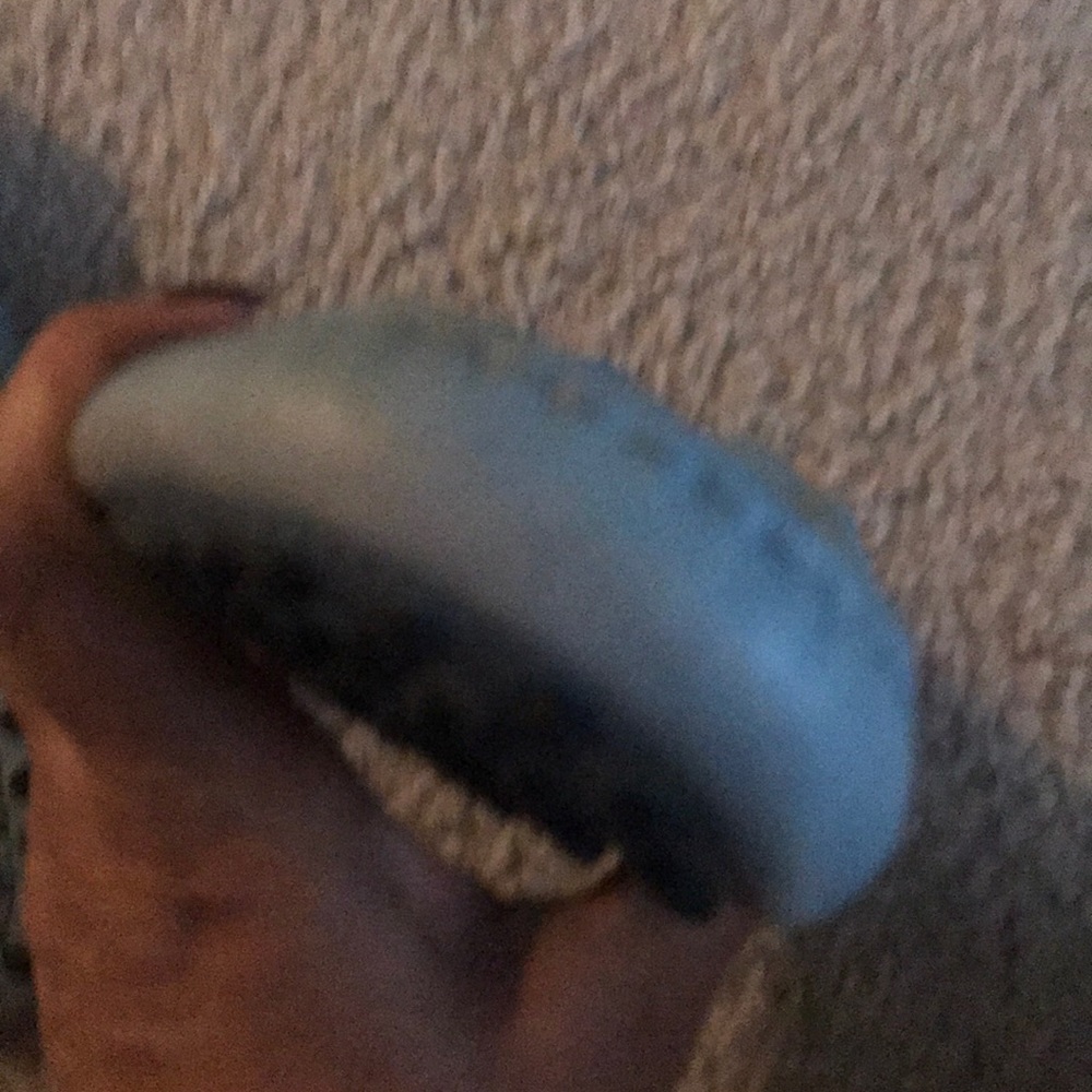 Shoes - Picture 4 of 7